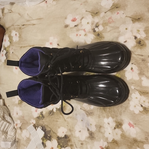 Sperry Rain Boots - Picture 2 of 7